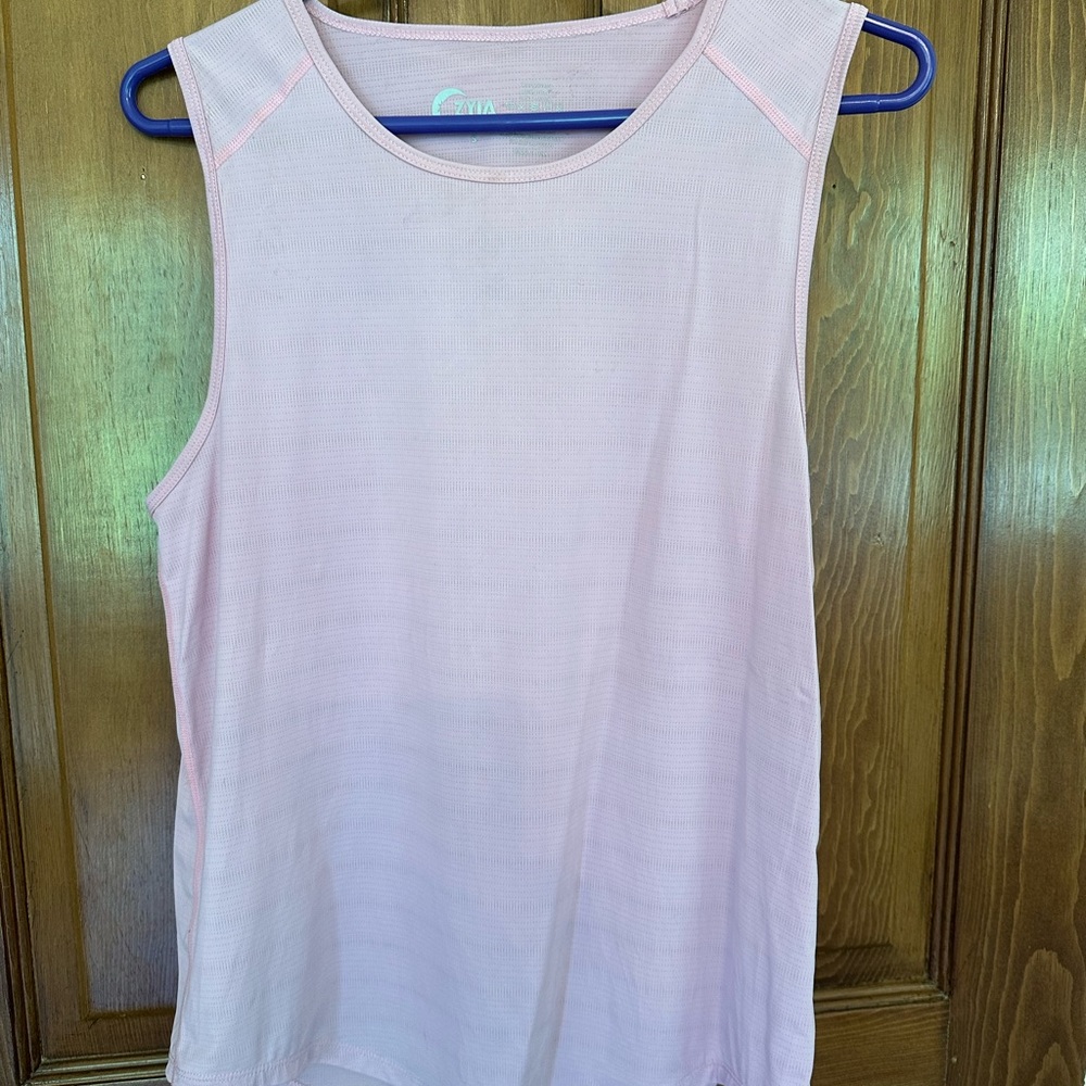 ZYIA Light Pink Horizon Sleeveless Muscle Tank